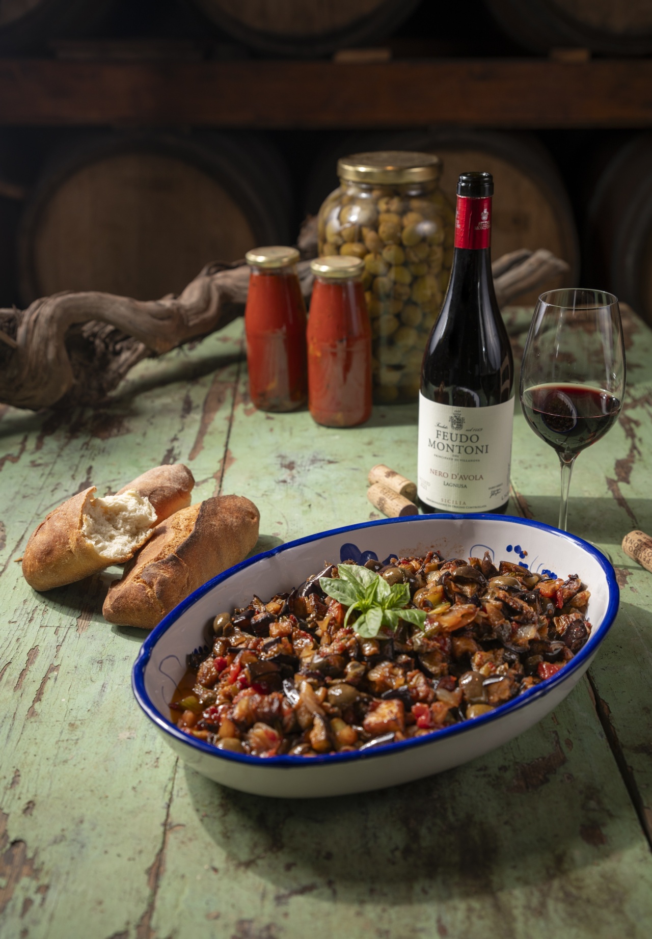 Вино Феудо Монтони Неро Д'авола Ланьюза, DOC, красное, сухое, 0.75л